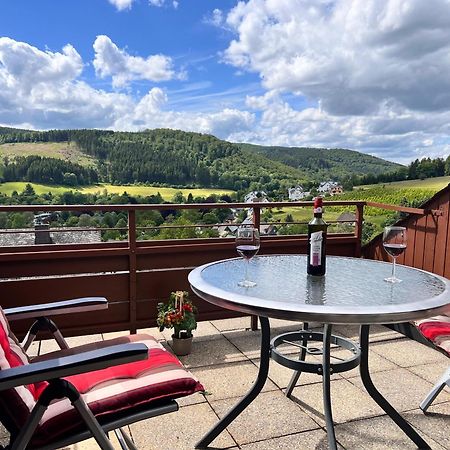 Gemuetliche 3-Zimmer-Wohnung Mit Panoramablick Und Kostenlosem Ueberdachten Parkplatz Winterberg Buitenkant foto