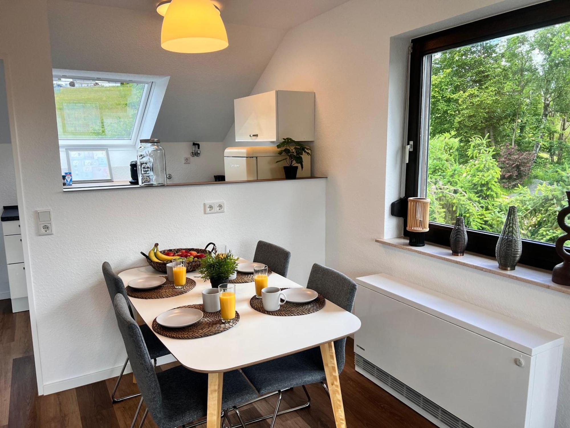Gemuetliche 3-Zimmer-Wohnung Mit Panoramablick Und Kostenlosem Ueberdachten Parkplatz Winterberg Buitenkant foto